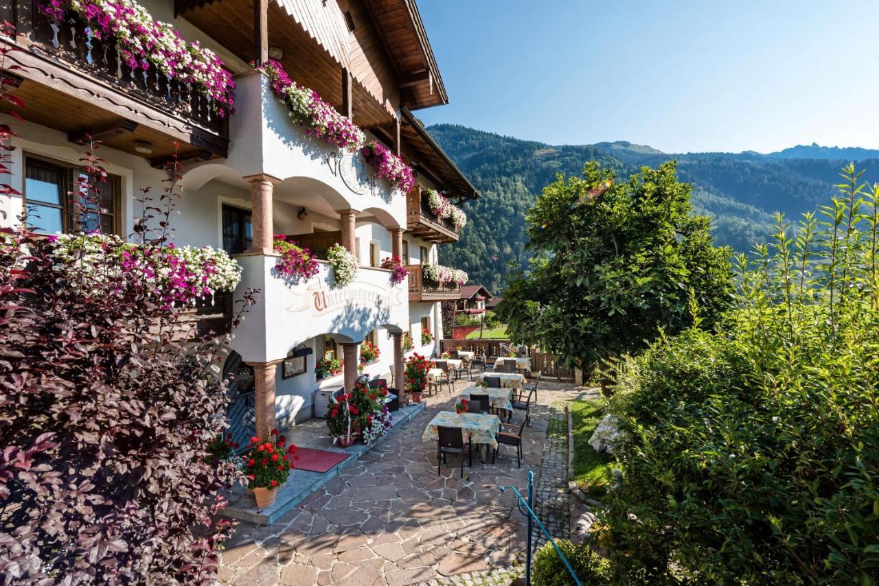 Bauernhofhotel "Die Unterbergerin" - Zimmer Mit Fruehstueck Und Ferienwohnungen In Gastein Mit Gratis Thermeneintritt Dorfgastein Exterior foto