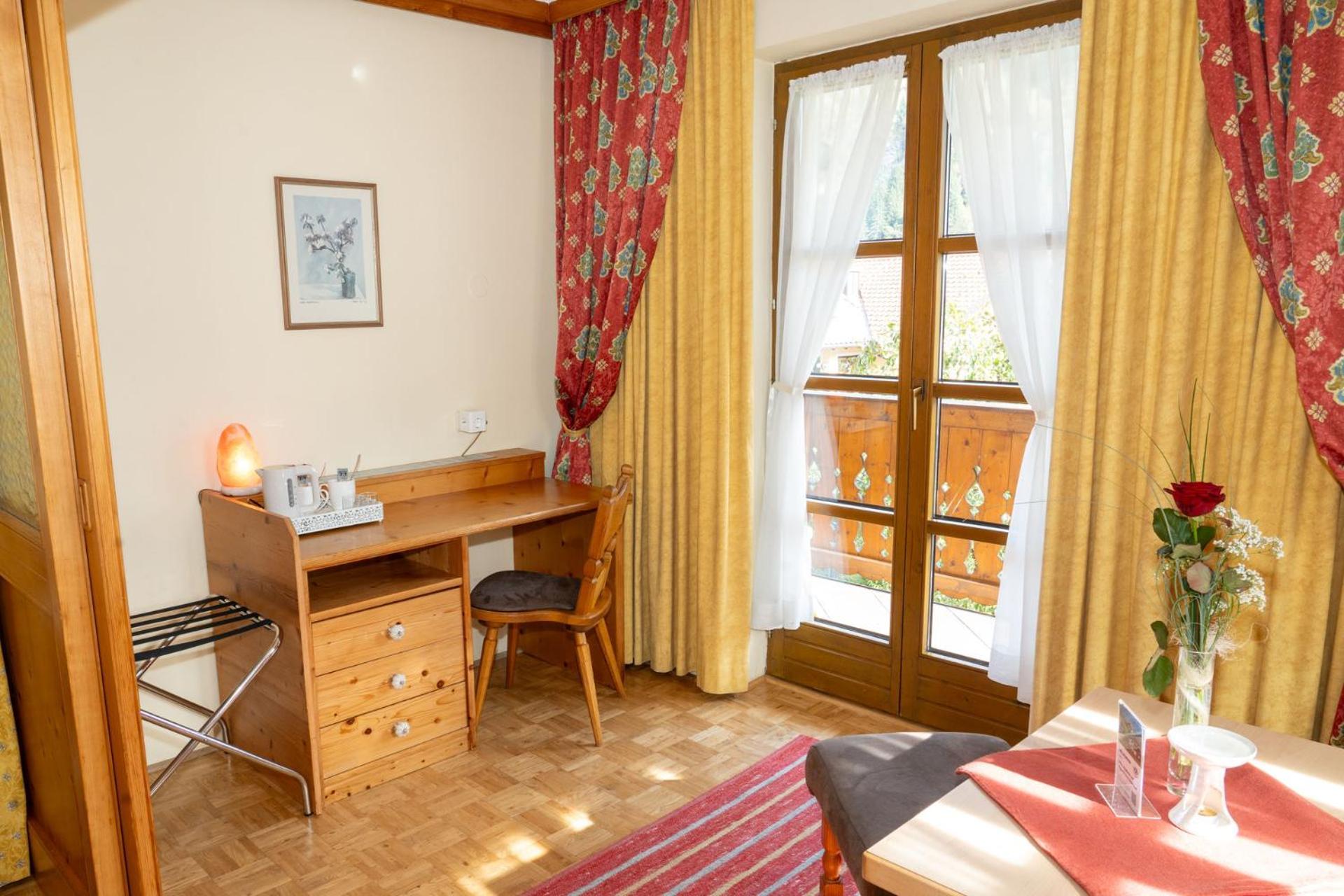 Bauernhofhotel "Die Unterbergerin" - Zimmer Mit Fruehstueck Und Ferienwohnungen In Gastein Mit Gratis Thermeneintritt Dorfgastein Exterior foto