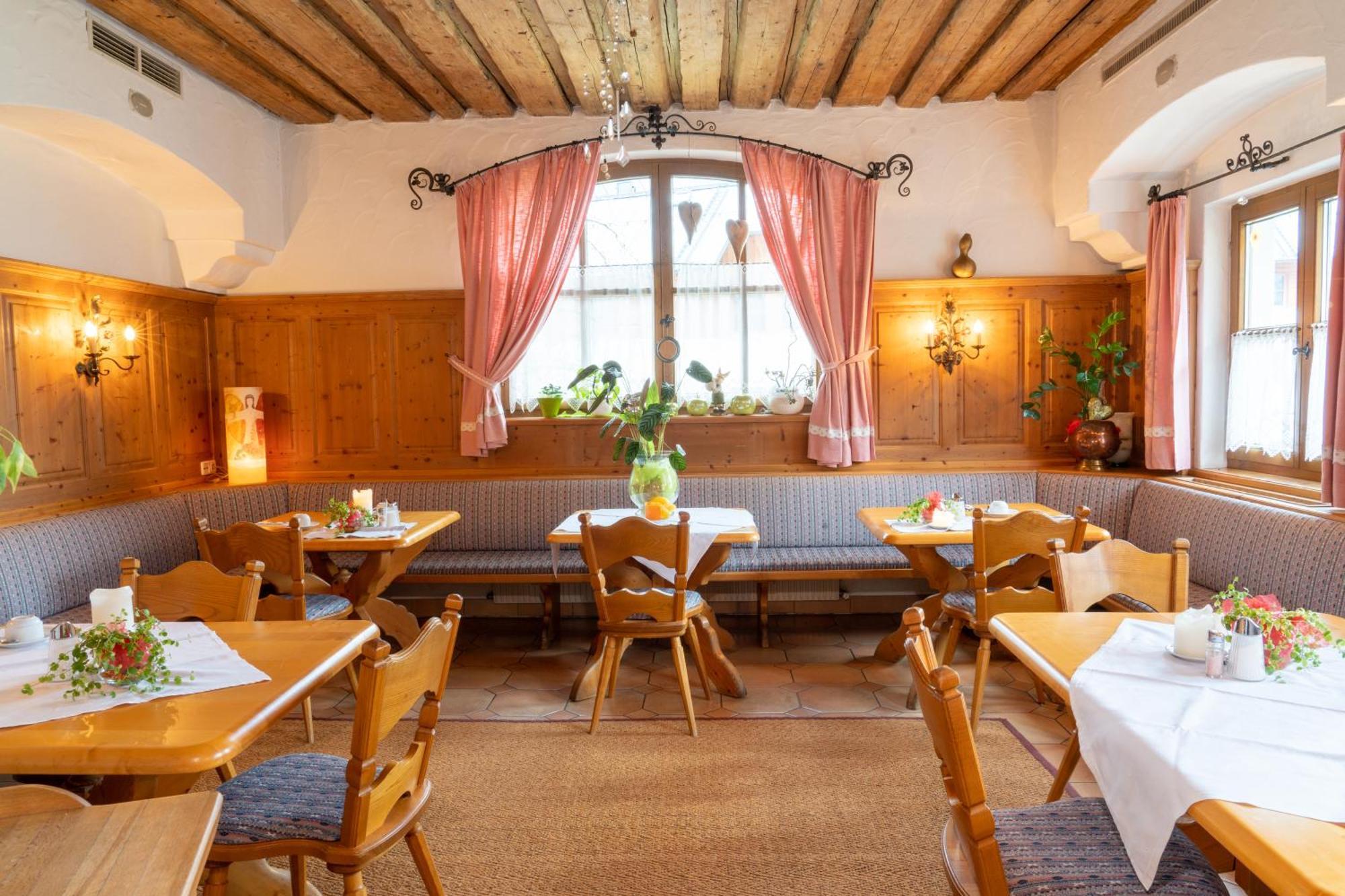 Bauernhofhotel "Die Unterbergerin" - Zimmer Mit Fruehstueck Und Ferienwohnungen In Gastein Mit Gratis Thermeneintritt Dorfgastein Exterior foto