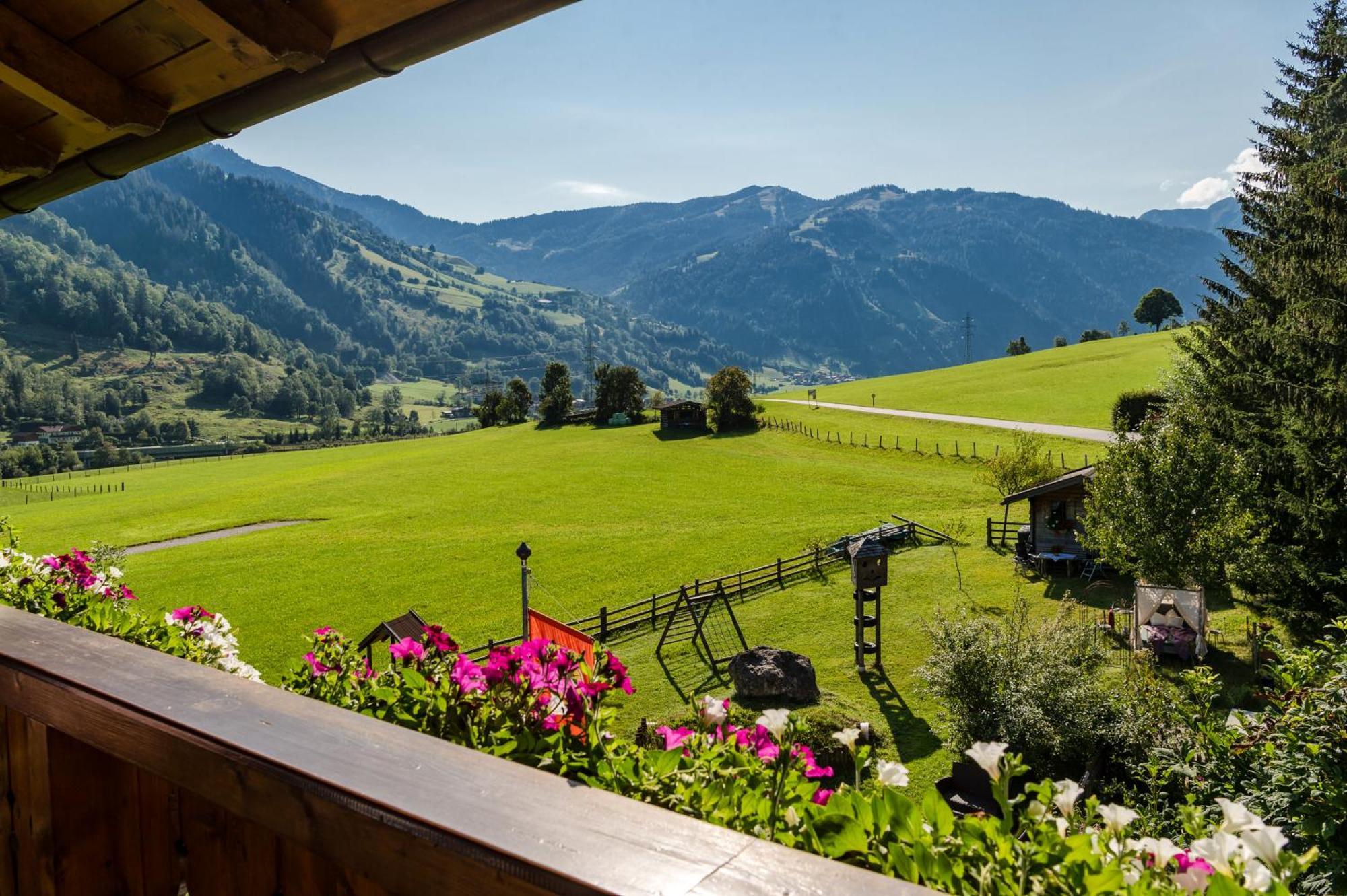 Bauernhofhotel "Die Unterbergerin" - Zimmer Mit Fruehstueck Und Ferienwohnungen In Gastein Mit Gratis Thermeneintritt Dorfgastein Exterior foto