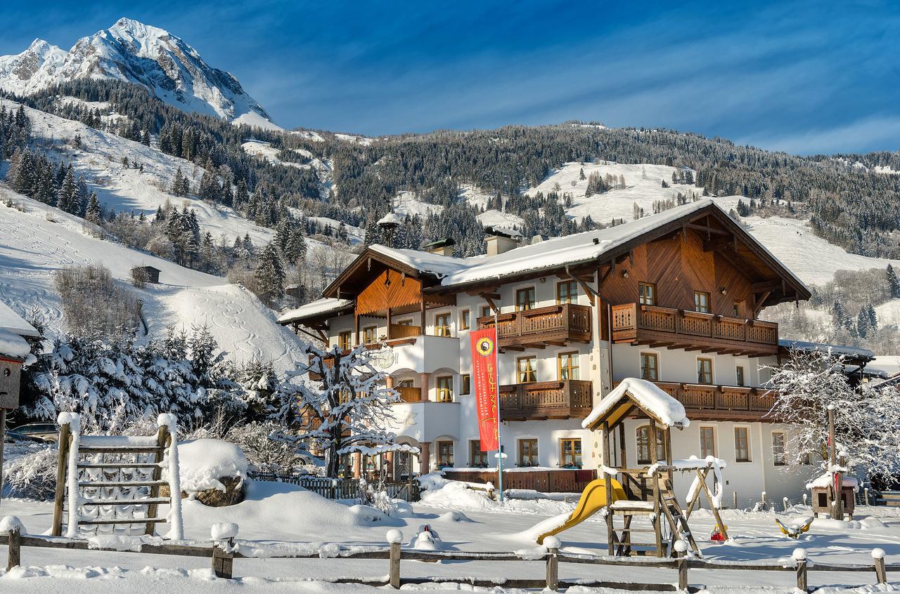 Bauernhofhotel "Die Unterbergerin" - Zimmer Mit Fruehstueck Und Ferienwohnungen In Gastein Mit Gratis Thermeneintritt Dorfgastein Exterior foto